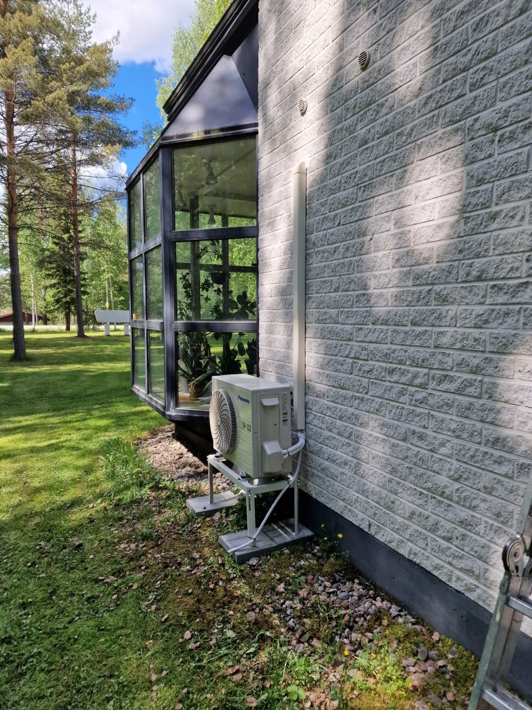 Myymme ja asennamme myös ilmalämpöpumput
